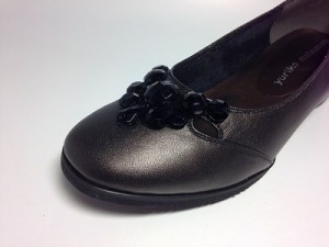 婦人靴　レディースシューズ　ストーン風シューズ　本革　yuriko matsumoto