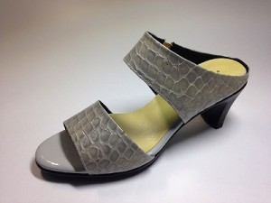 婦人靴　レディースシューズ　ミュール　クロコ型押し革 本革　痛くない靴　yuriko matsumoto